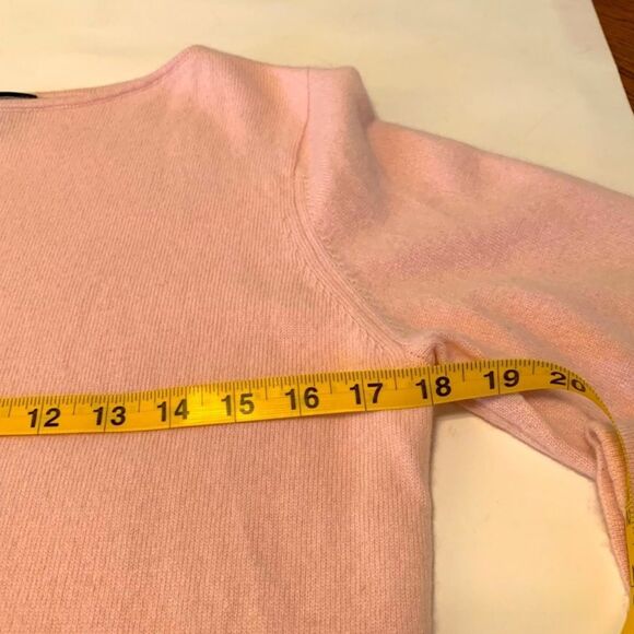 LANDS’ END VTG 100% Cashmere Women Pink Sweater MP 10/12 Boat Neck Long Sleeve. - Picture 9 of 11